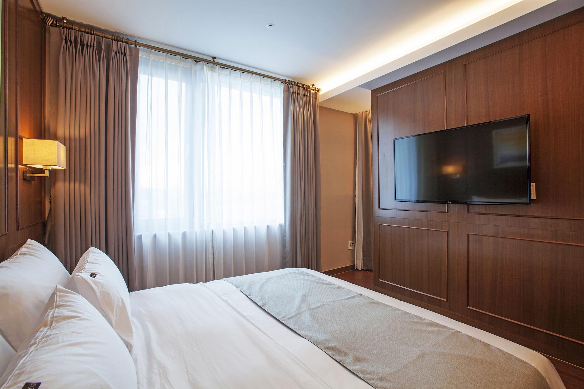 Gwangyang Lacky Hotel Buitenkant foto