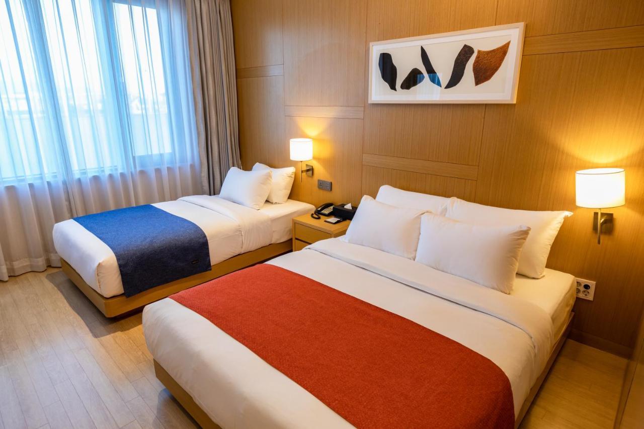 Gwangyang Lacky Hotel Buitenkant foto