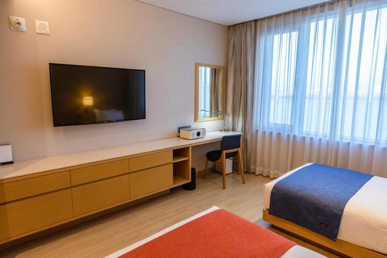 Gwangyang Lacky Hotel Buitenkant foto